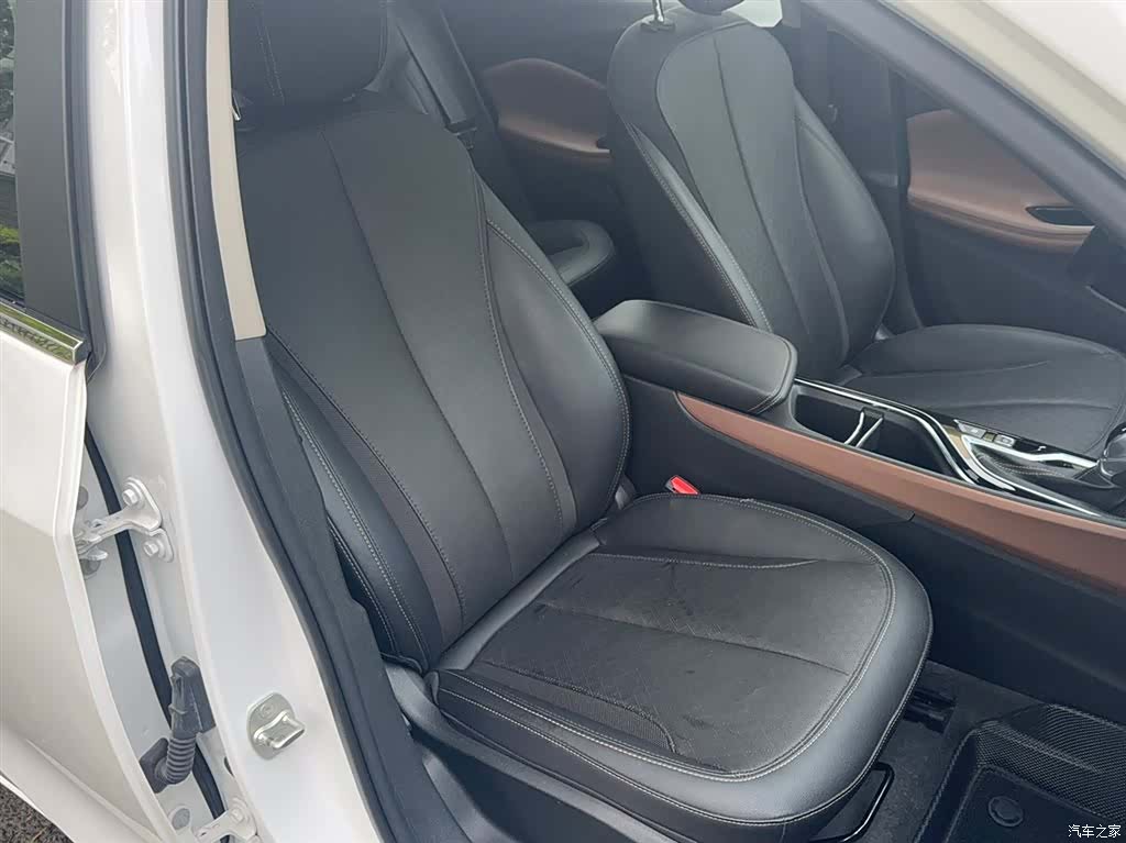 Buick Verano, 2022 7