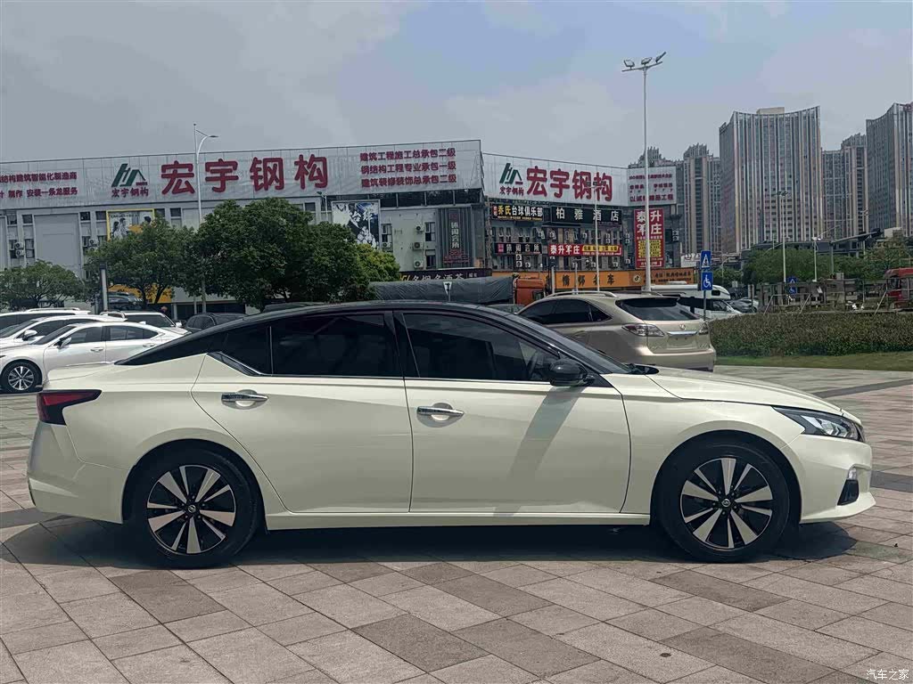 Nissan Teana, 2022 4