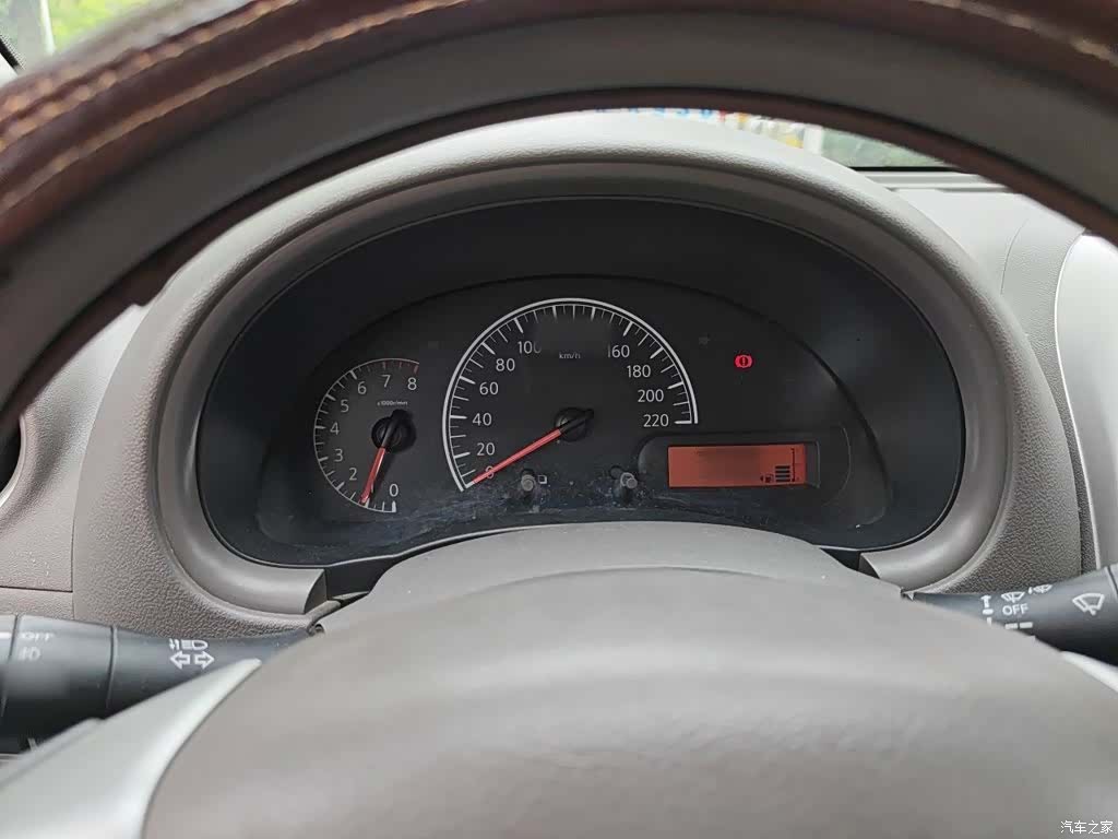Nissan 1.5XE, 2016 4