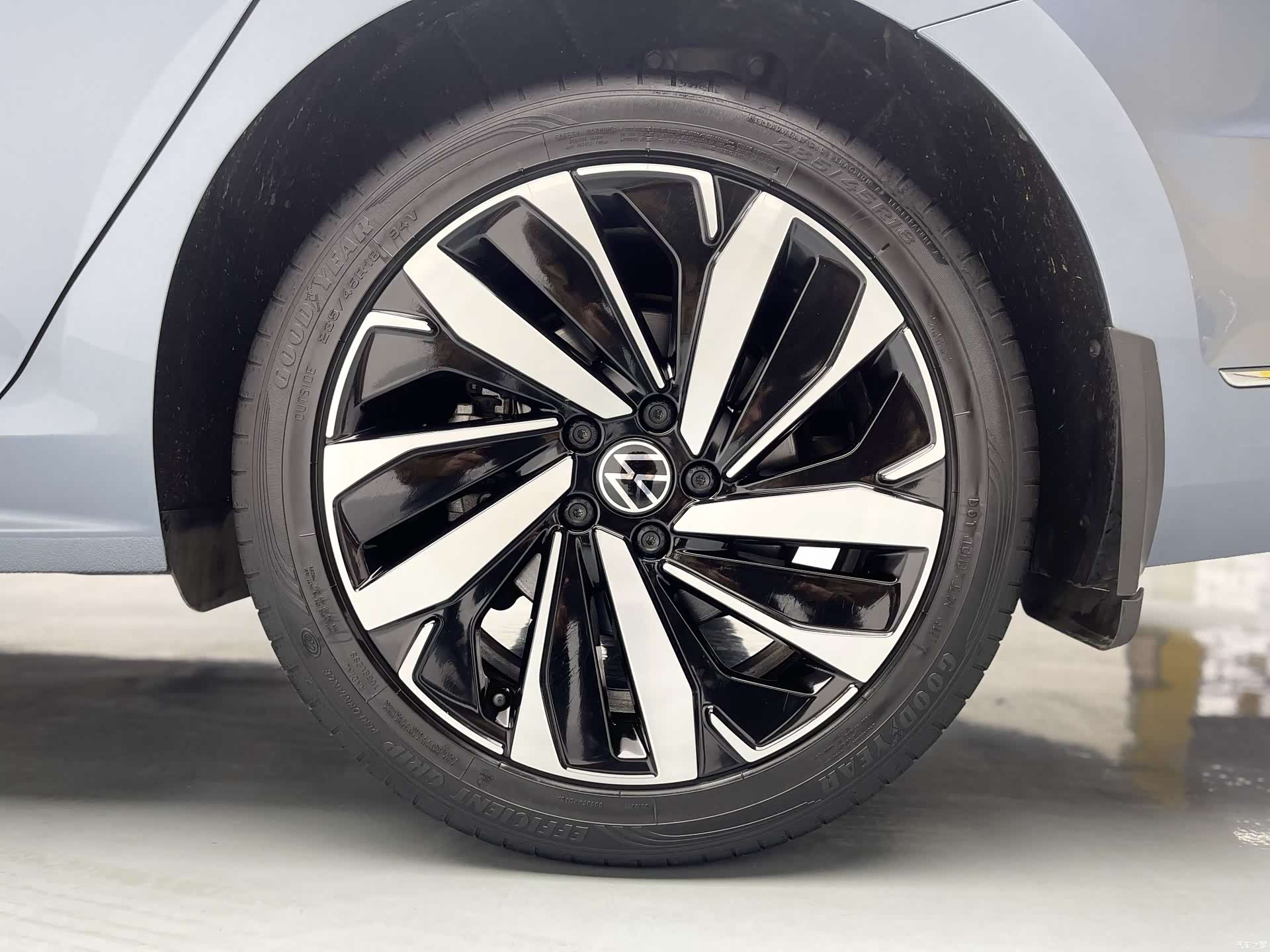 Volkswagen Passat, 2022 все фото