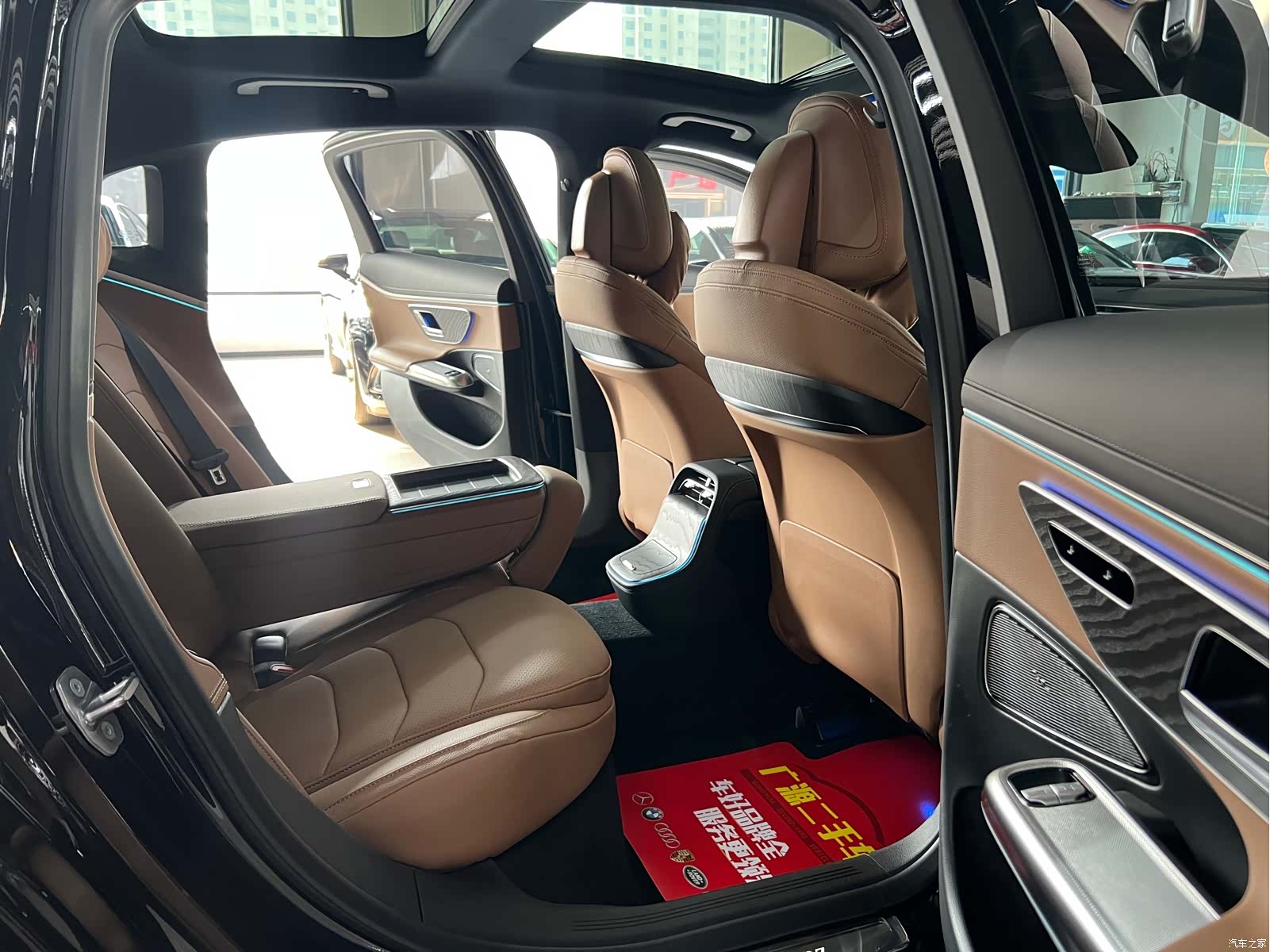 Mercedes-Benz E-Class, 2024 19