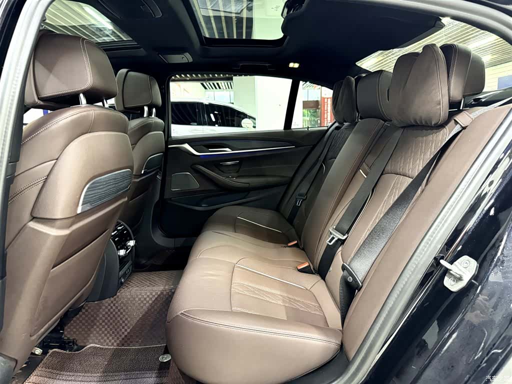 BMW 5 Series, 2021 12
