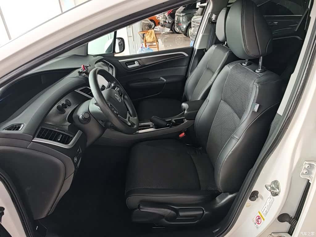 Honda Jade, 2015 15