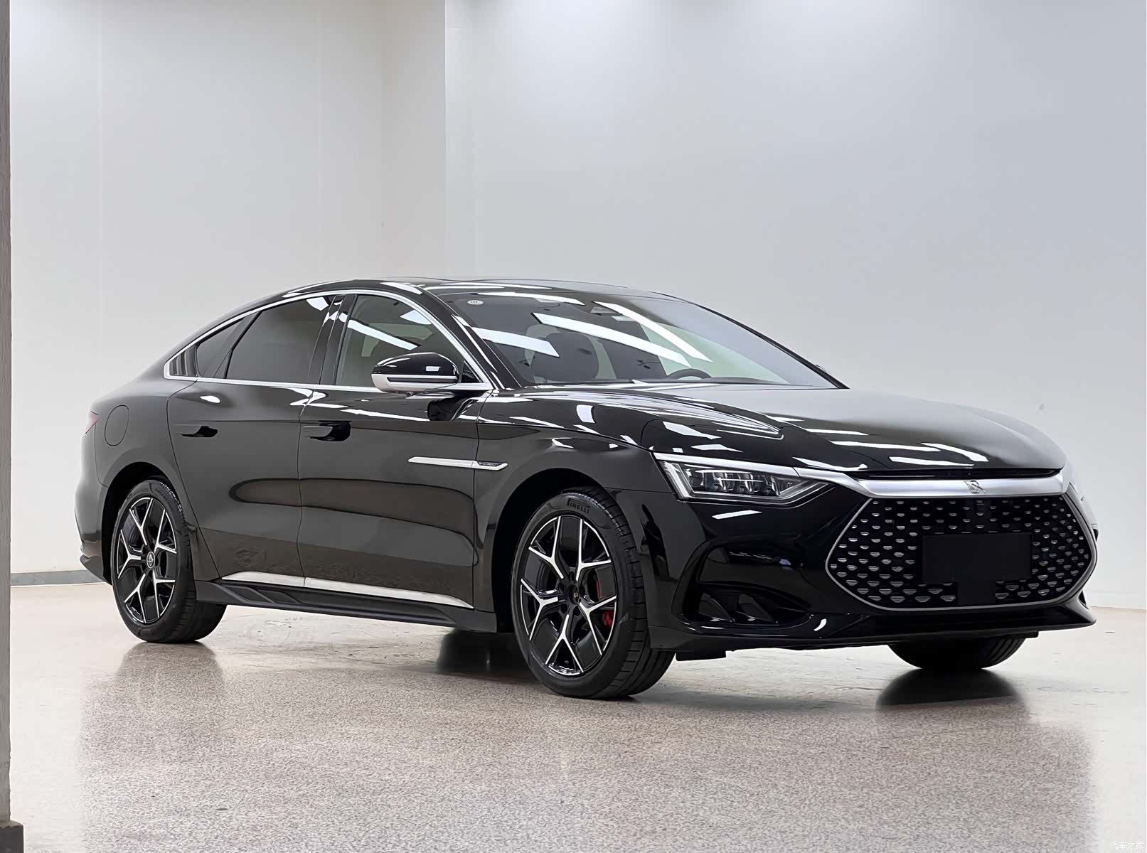 BYD Han, 2024 3
