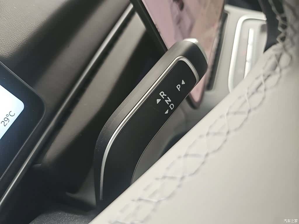 NIO ES6, 2025 14