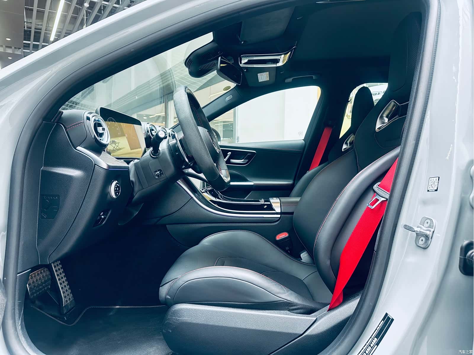 Mercedes-Benz C-Class, 2025 8