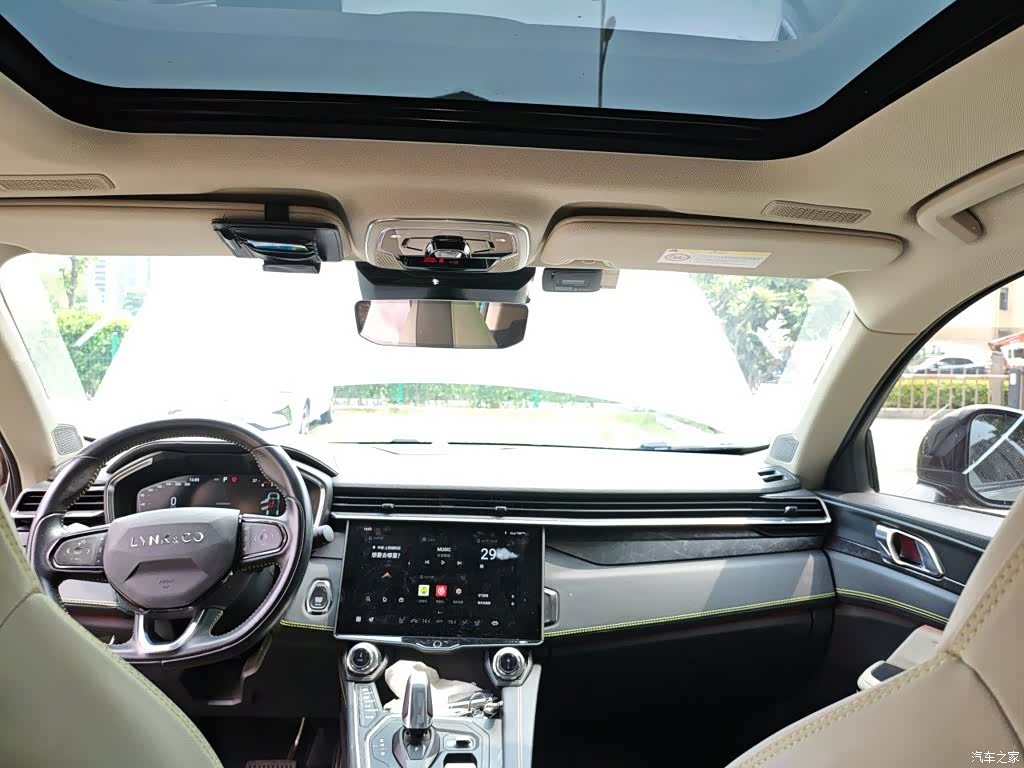 Lynk & Co 02, 2021 9