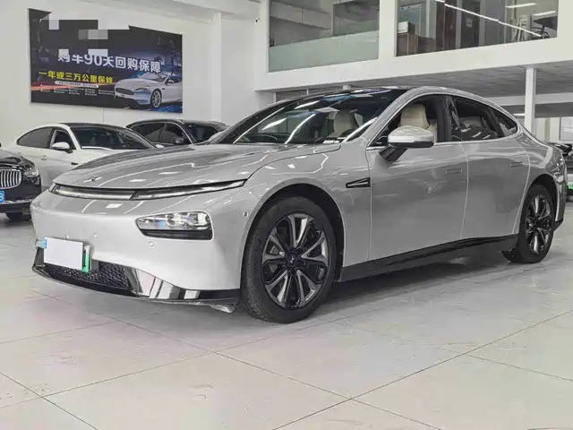 XPeng P7 2021 — купить из Китая под заказ