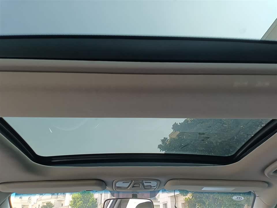Kia K5 Kia K5
