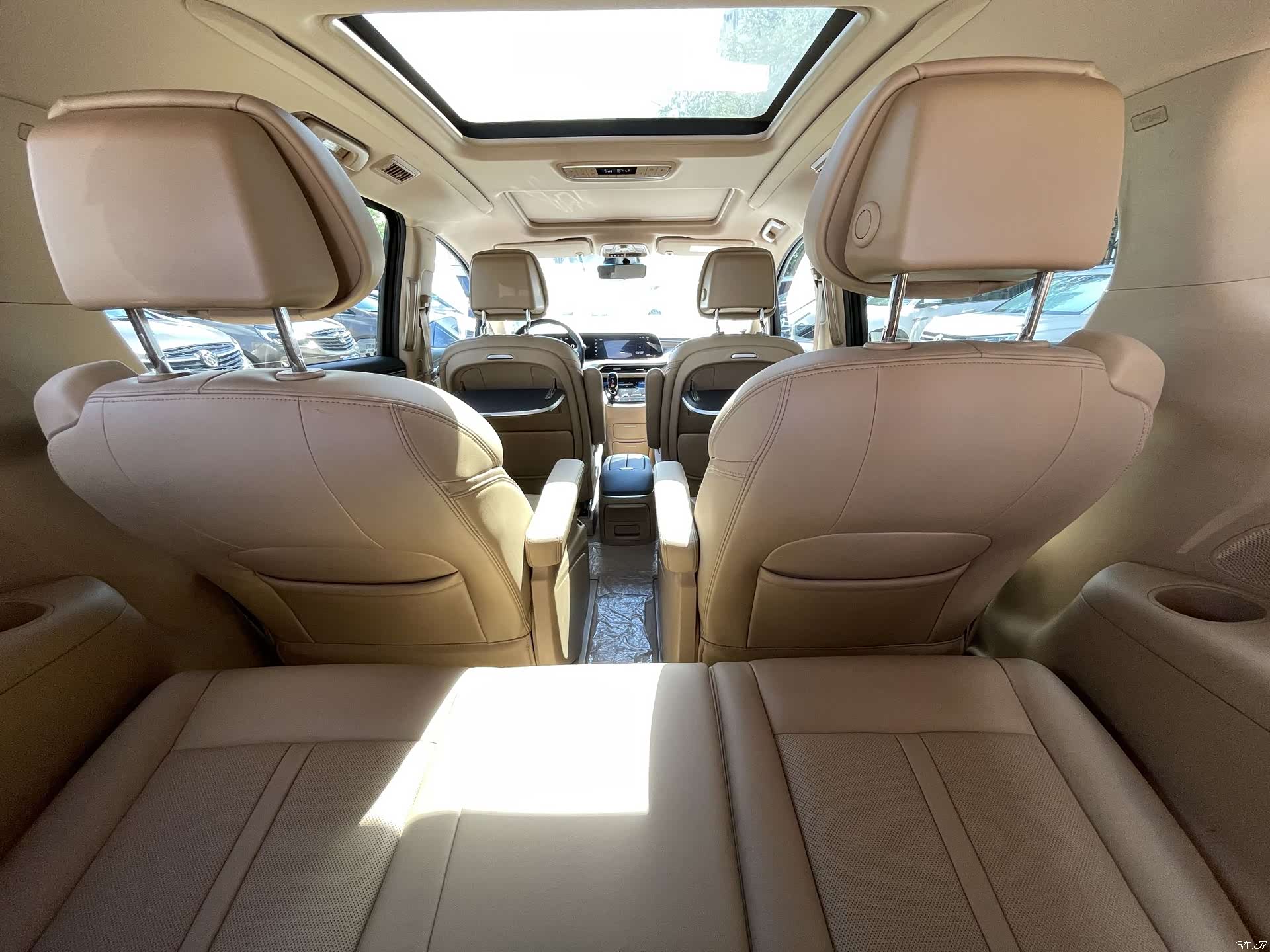 Buick GL8, 2020 21