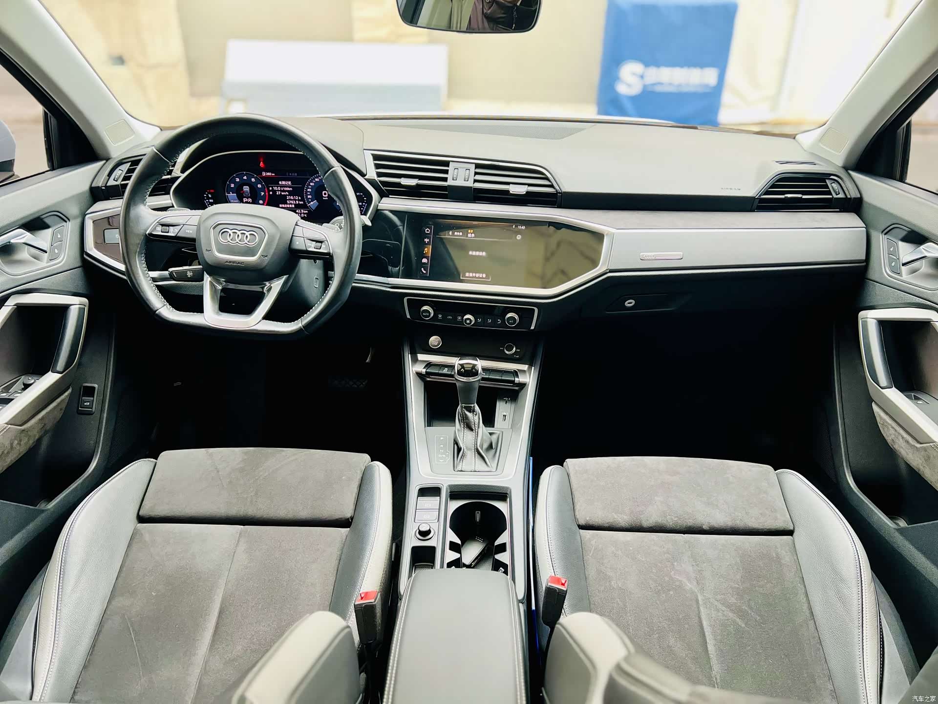 Audi Q3, 2019 8
