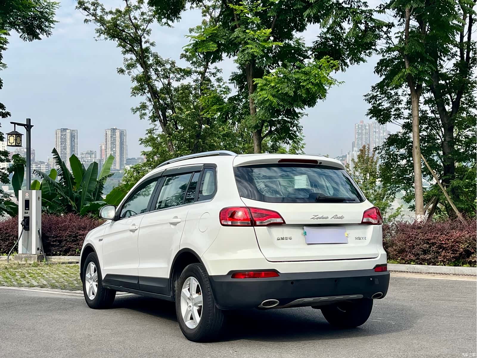 Zotye X5, 2015 8