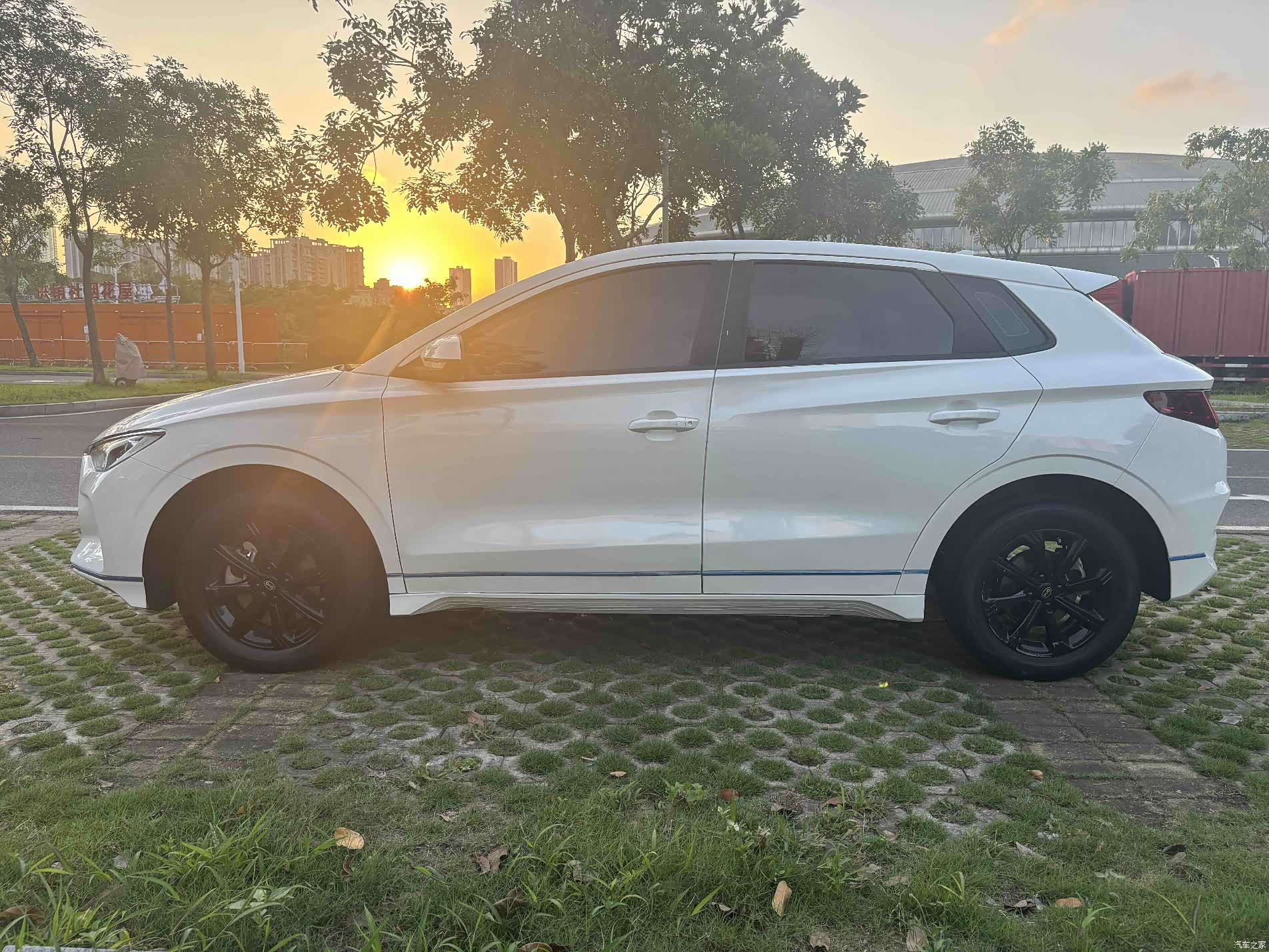 BYD E2, 2022 15
