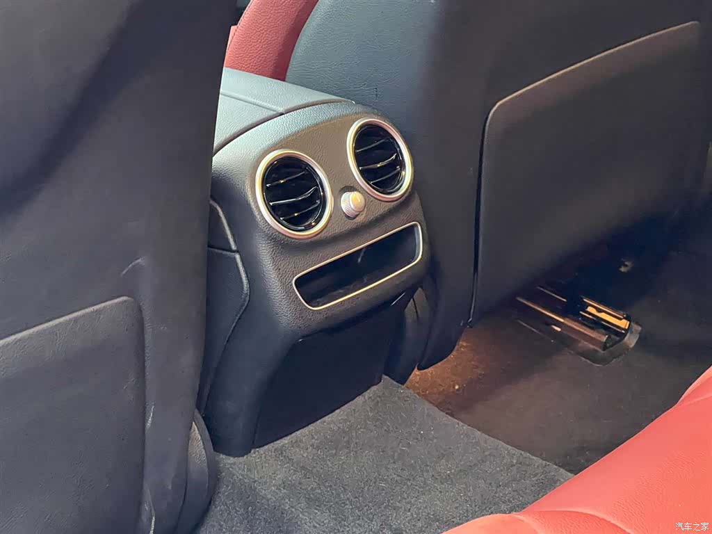 Mercedes-Benz C-Class, 2019 18