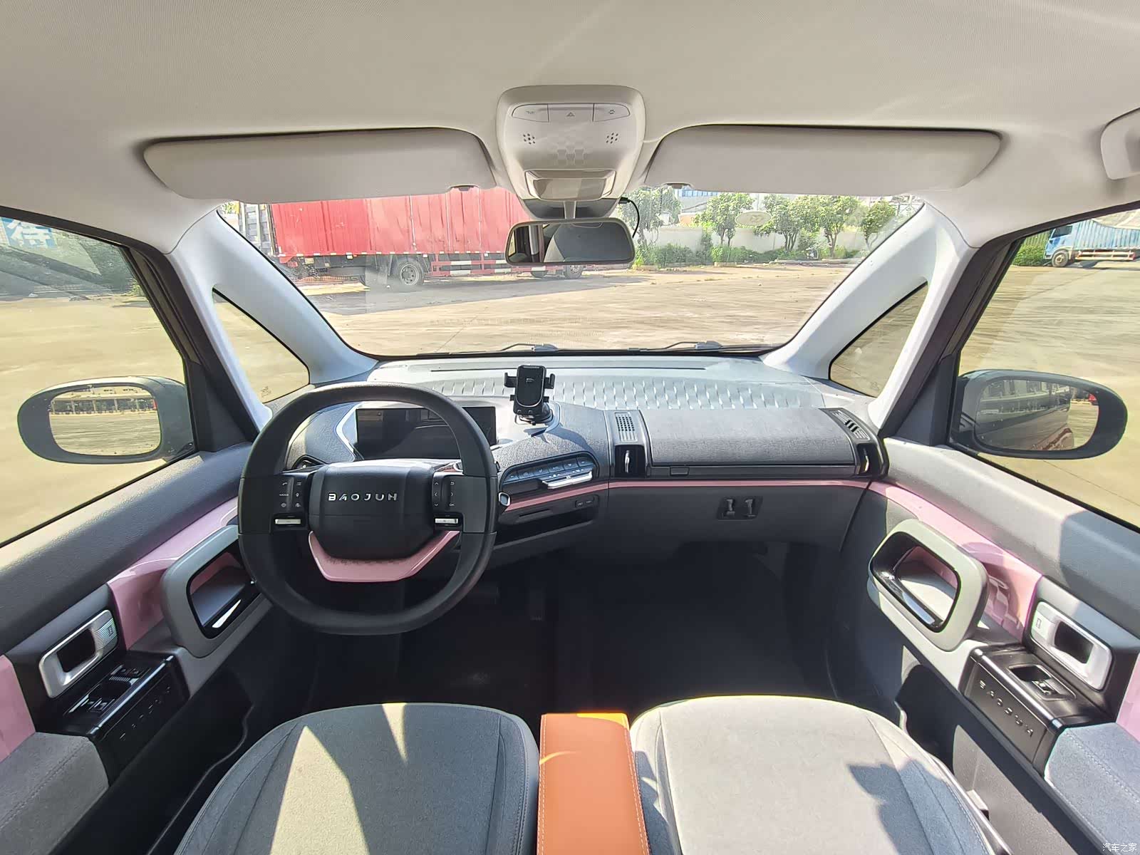 Wuling E300, 2021 12