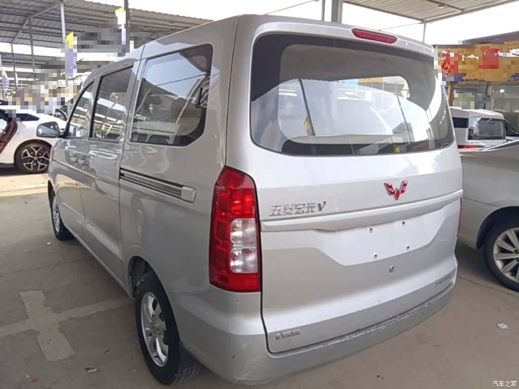 Wuling Hongguang, 2023 все фото