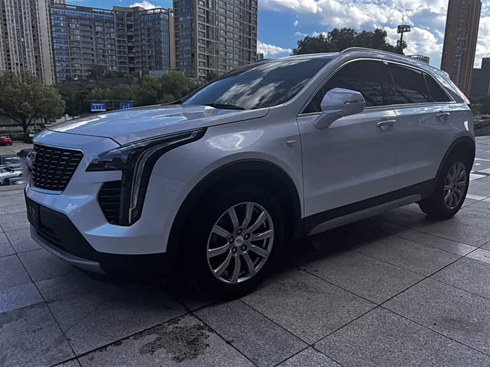 Cadillac XT4