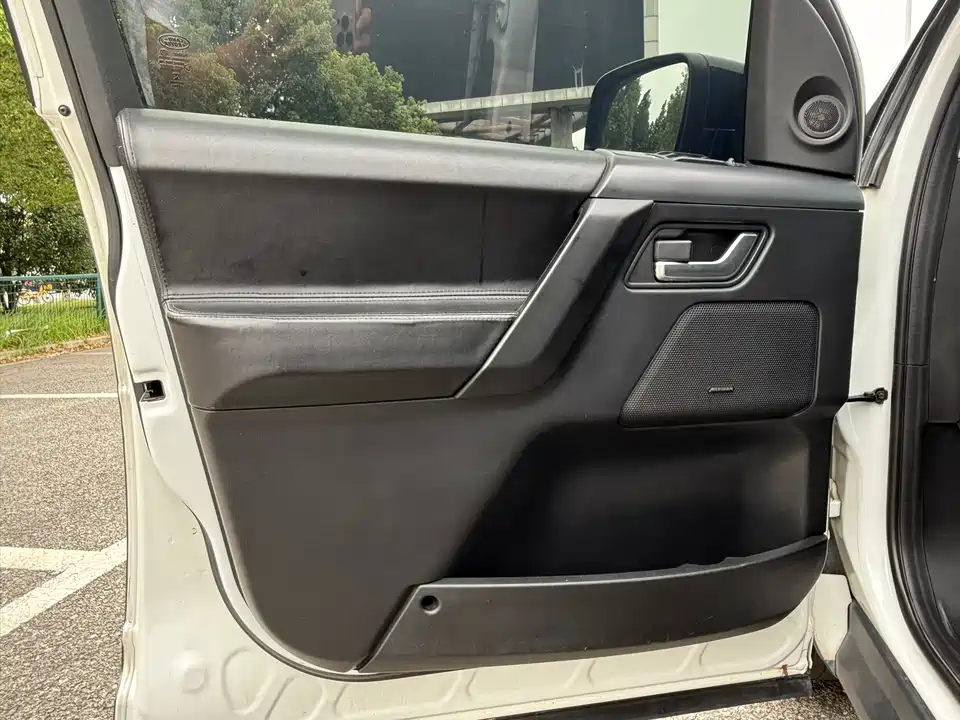 Land Rover Freelander 2