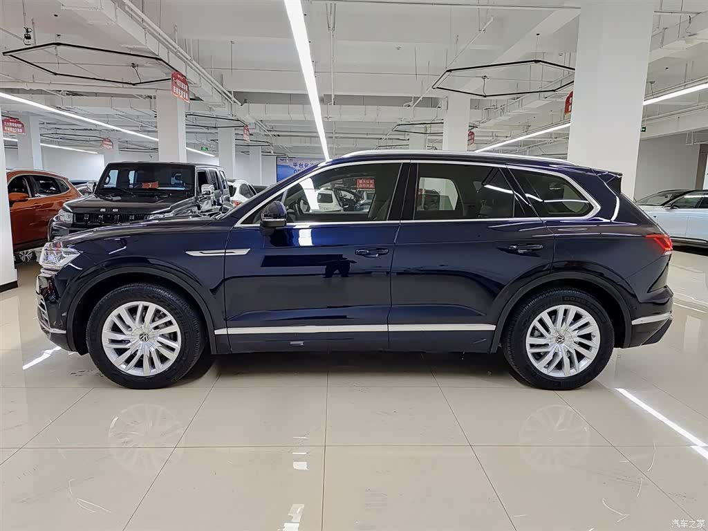 Volkswagen Touareg, 2021 3