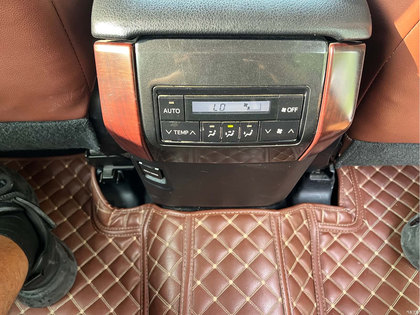 Toyota Prado, 2018 11