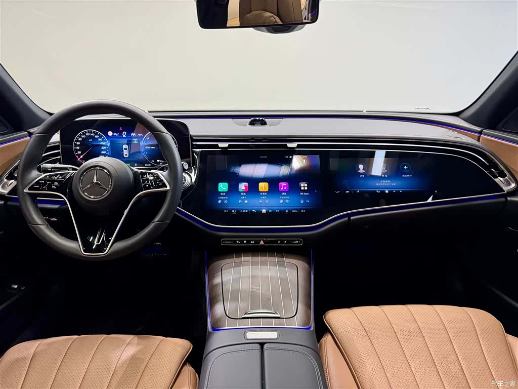 Mercedes-Benz E-Class, 2024 14
