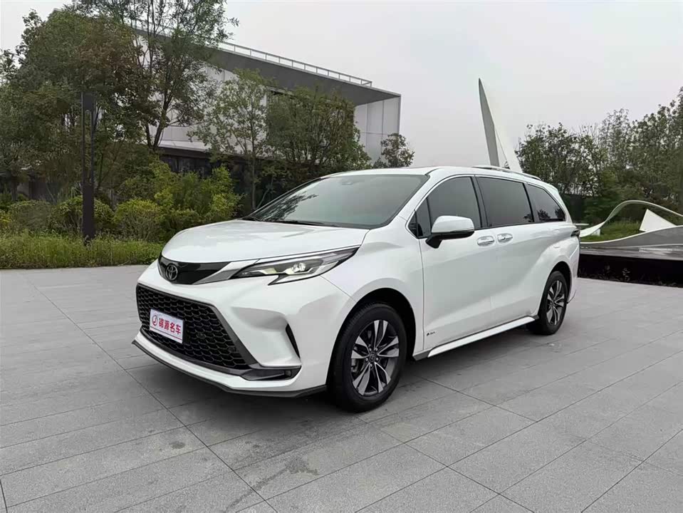 Toyota Grevia