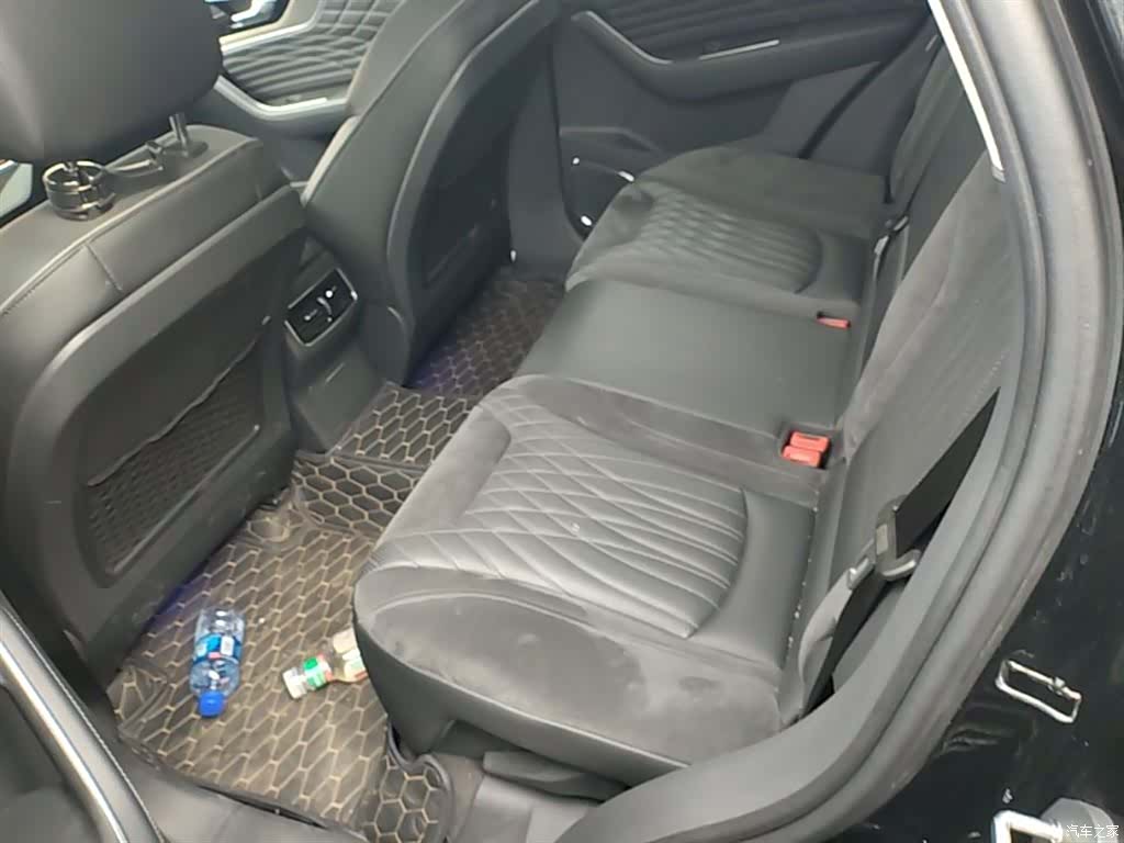 Hongqi HS5, 2022 17