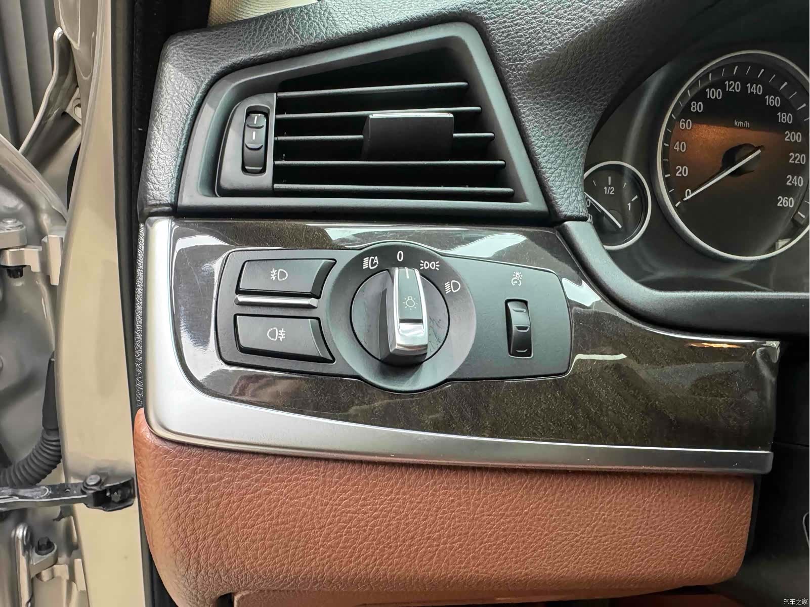 BMW 5 Series, 2016 16