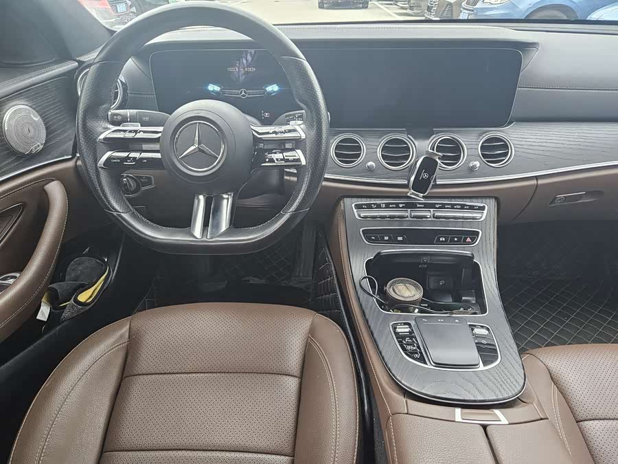 Mercedes-Benz E-Class 2021, фото 8