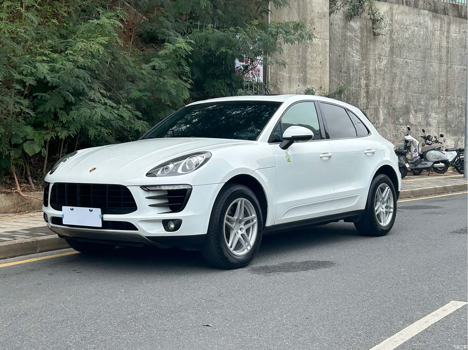 Porsche Macan, 2016 1
