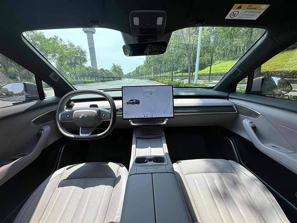 NIO L60