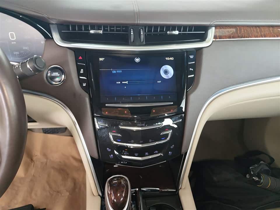 Cadillac XTS
