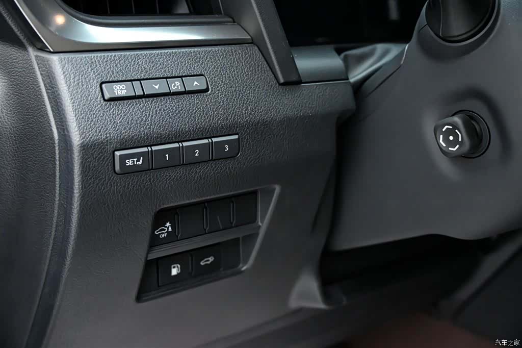 Lexus GX, 2025 24