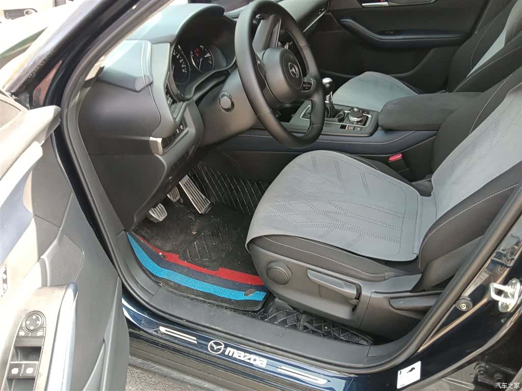 Mazda CX-30, 2023 15