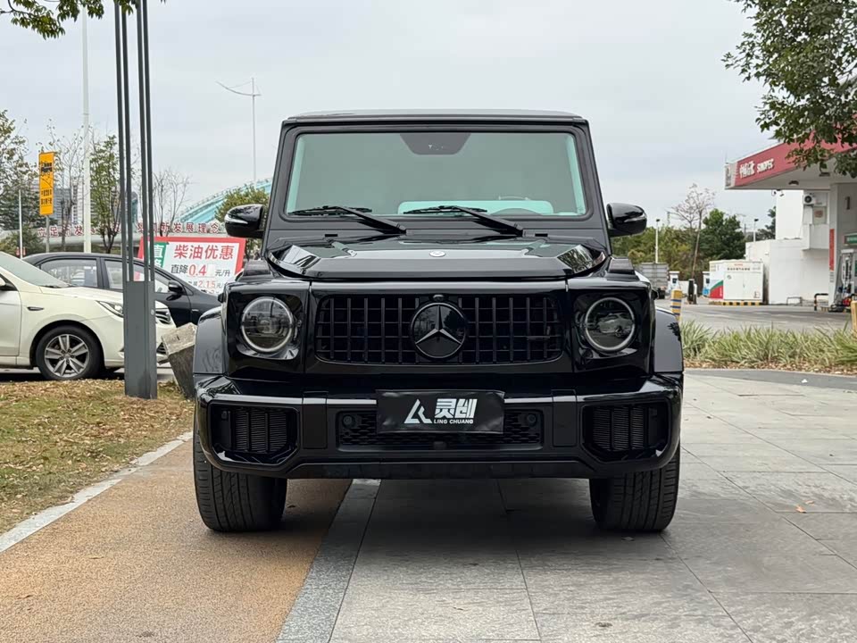 Mercedes-Benz G-class