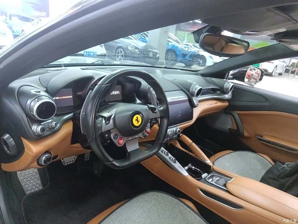 Ferrari GTC4Lus, 2017 7