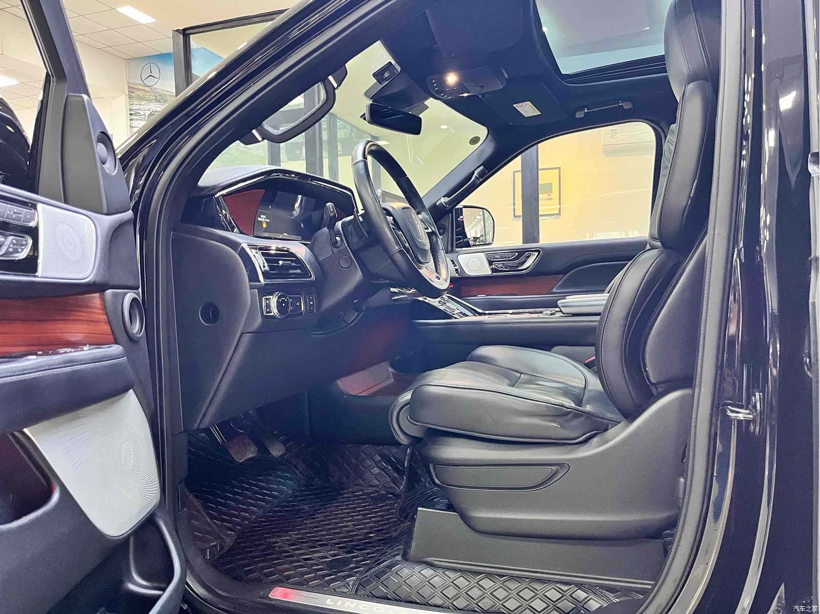Lincoln Navigator, 2018 6