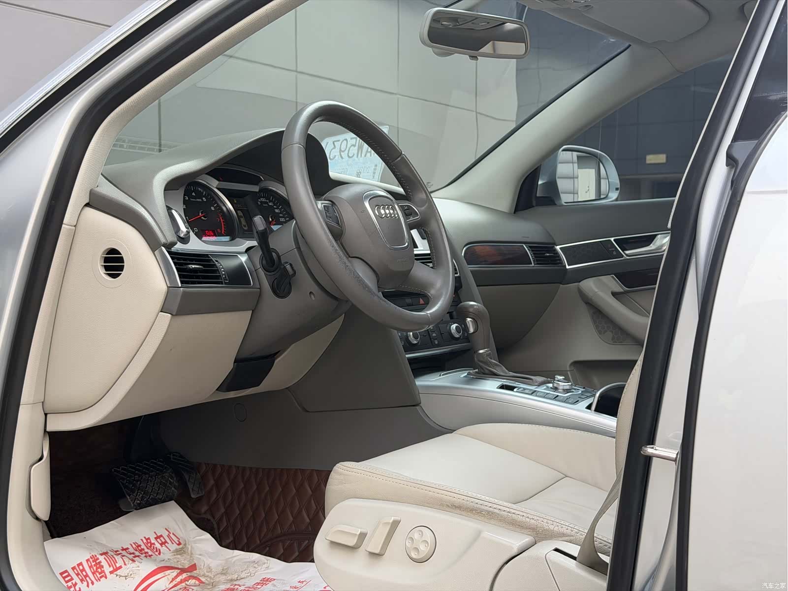 Audi A6L, 2012 12