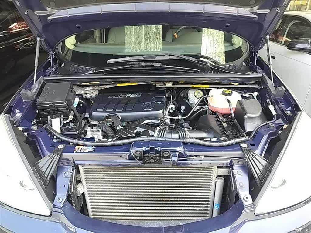 Buick GL8, 2015 20
