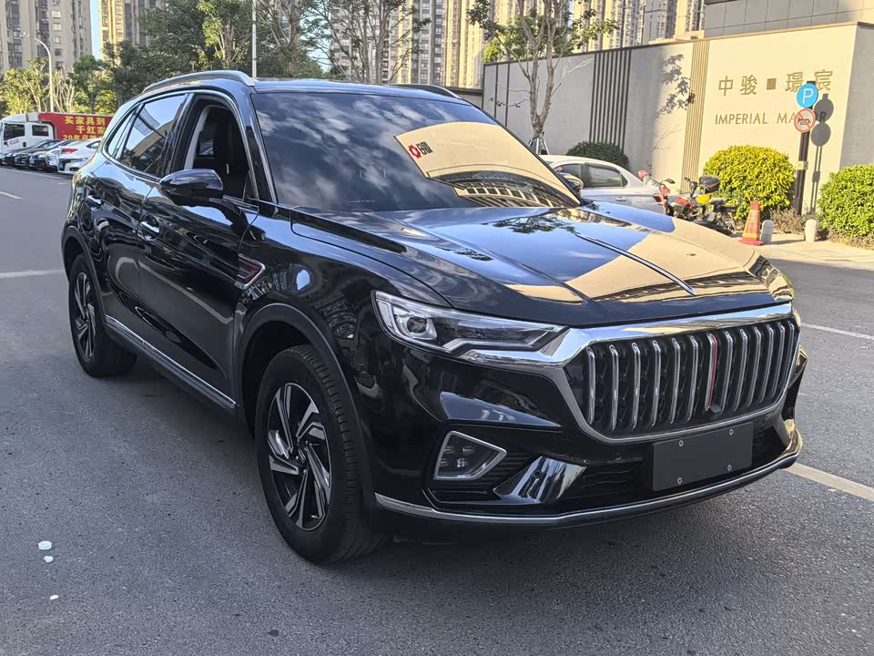 Hongqi HS5