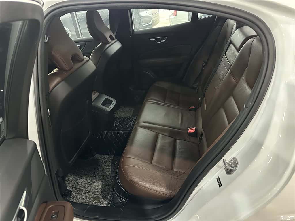 Volvo S60, 2020 6