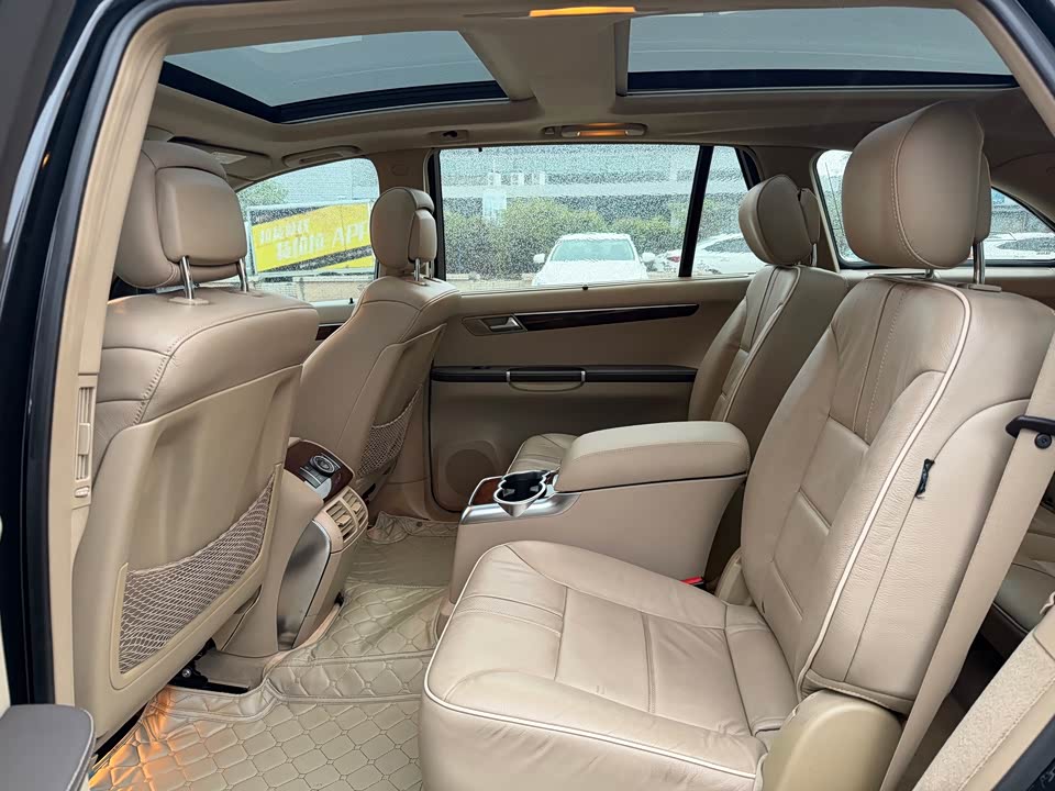 Mercedes-Benz R-class