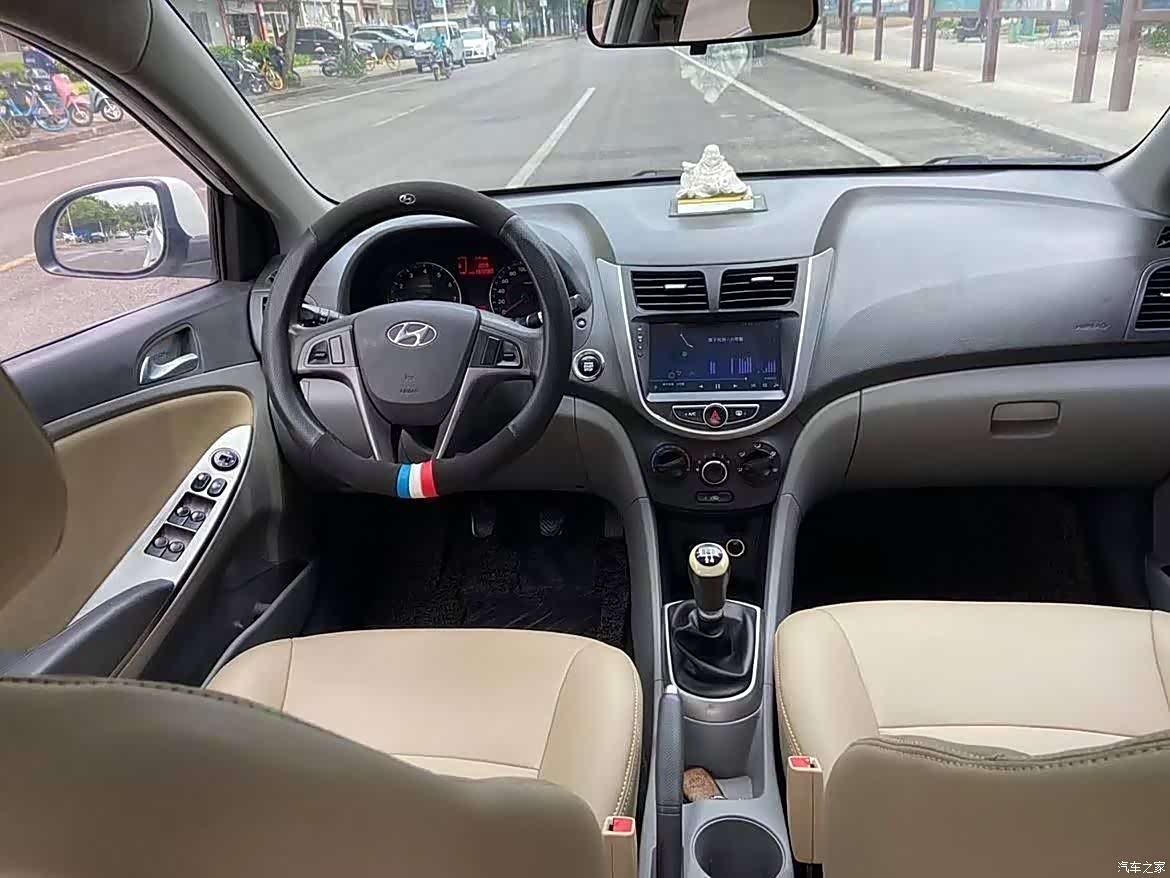 Hyundai GLS, 2016 8