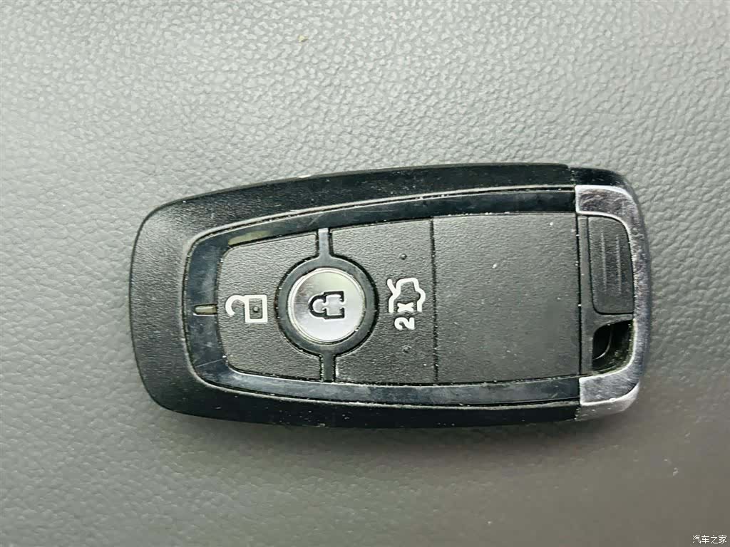 Ford Focus, 2019 13