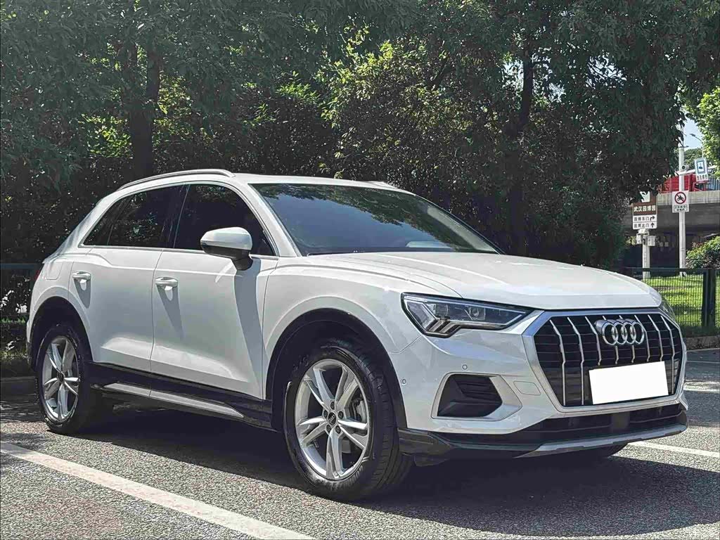 Audi Q3, 2023 9