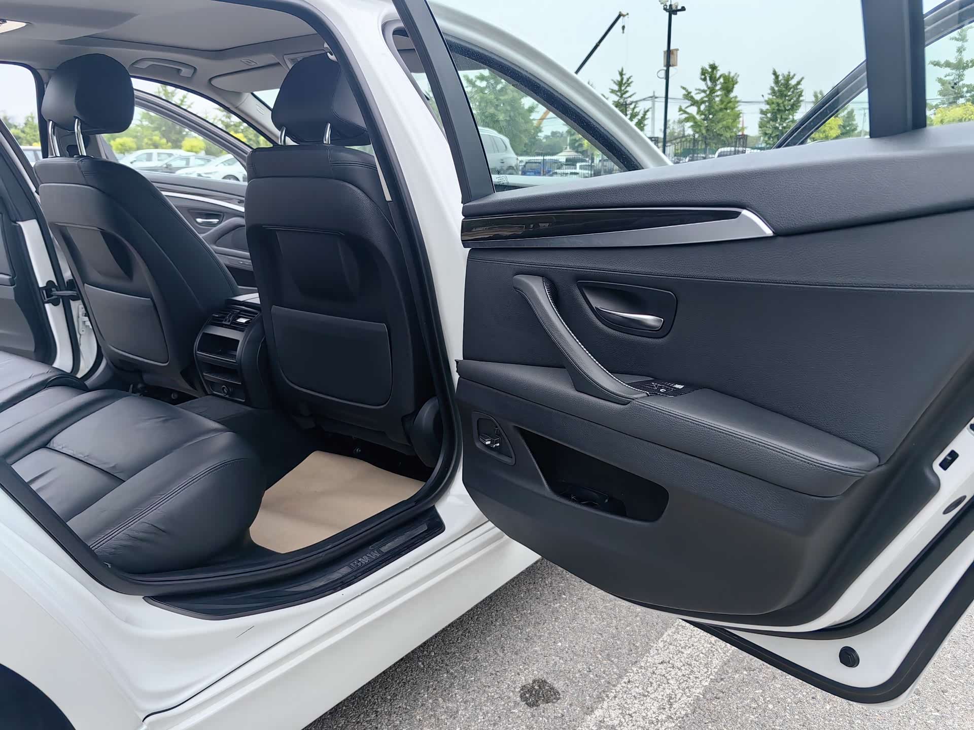 BMW 5 Series, 2017 10