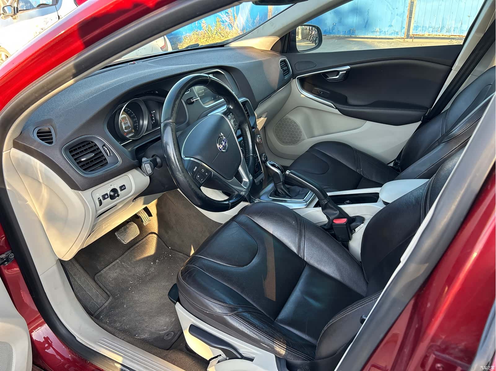 Volvo V40, 2015 18