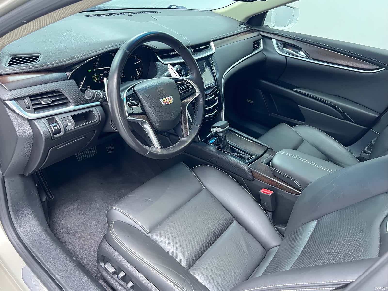 Cadillac XTS, 2018 все фото