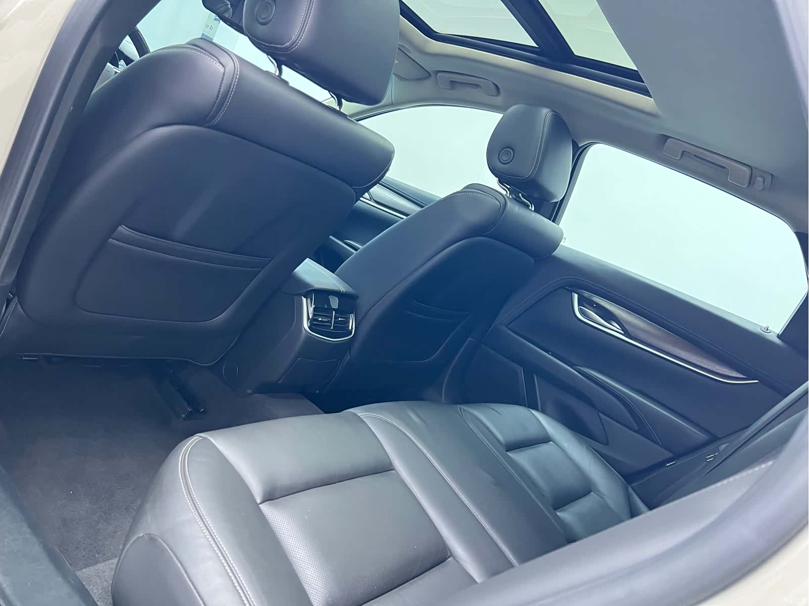 Cadillac XTS, 2018 12