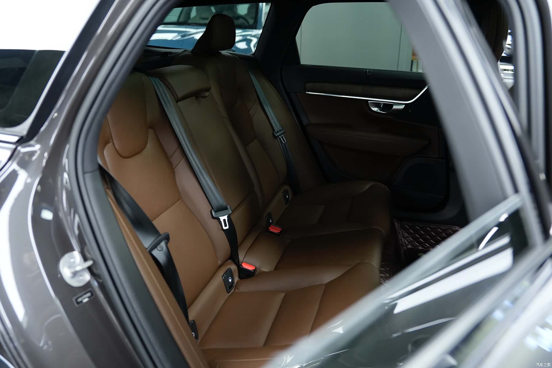 Volvo V90, 2023 17